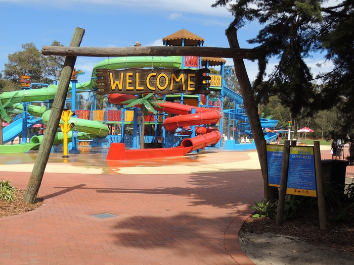 The Biggest Thing To Happen To Perth, Australia Outback Splash