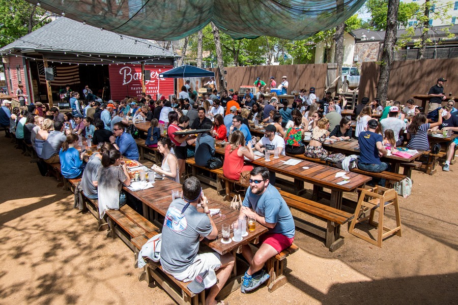 4 Places To Eat In Austin (Including 1 Where You Get Yelled At)