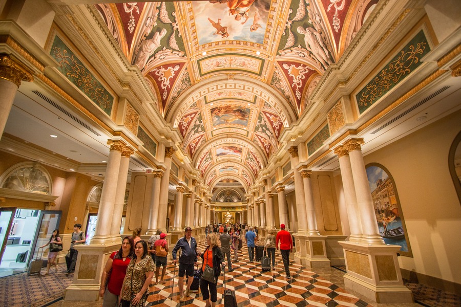 Staying at The Venetian in Las Vegas • The Blonde Abroad