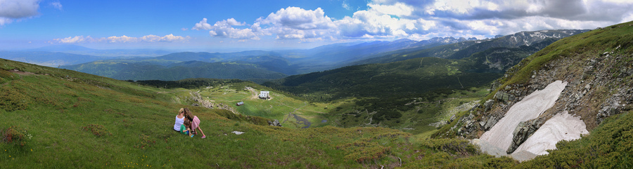 bulgaria_roadtrip_mountain_top_panorama-2.jpg