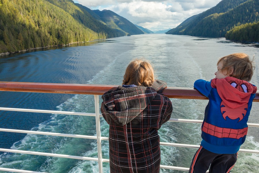 holland america alaska cruise kid friendly