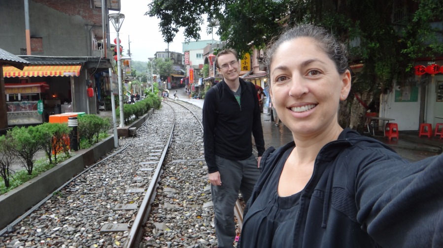 Andrew.and.Tanya.in.Taiwan.000.jpg