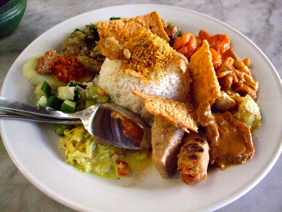 top-10-foods-you-must-eat-in-bali