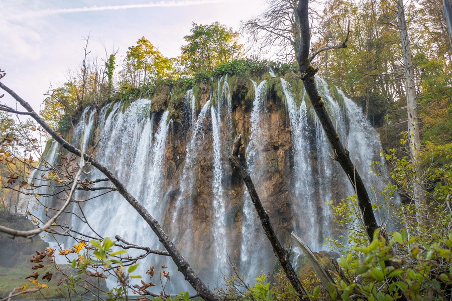 37 Photos Of The World’s Most Beautiful Waterfalls: Plitvice Lakes ...