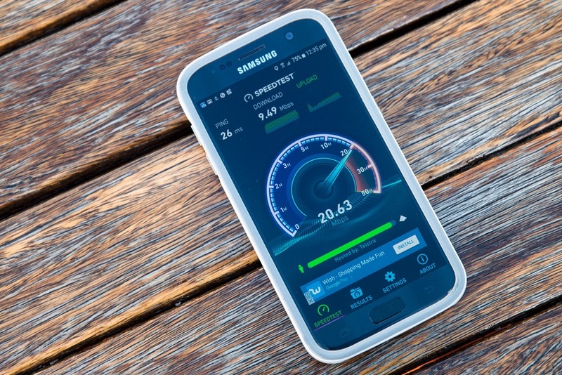 Where Can You Find Free WiFi Hotspots to Connect at a Short Notice?