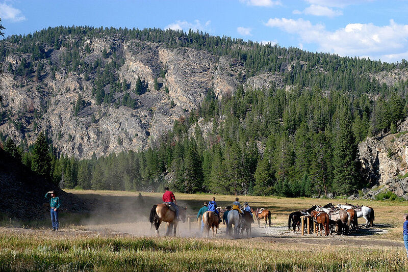 Wonders of Yellowstone: Our World's First National Park