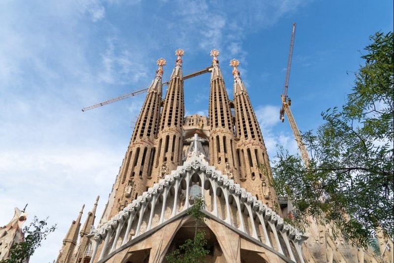 4 Days in Barcelona: Gaudi, Picasso, Museums, Port Vell, Food Tours, Flamenco Shows, and Discount Tickets