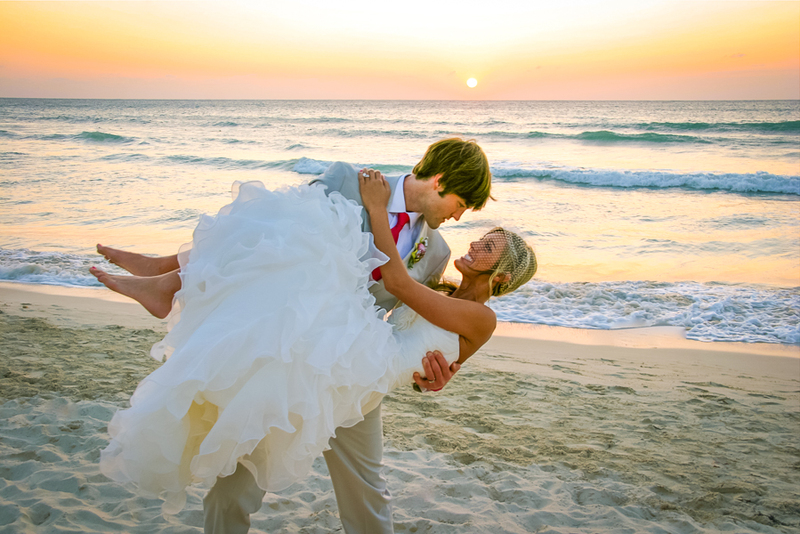 A Rare Peek Into The Love Life Of 10 Top Travel Blogging Couples