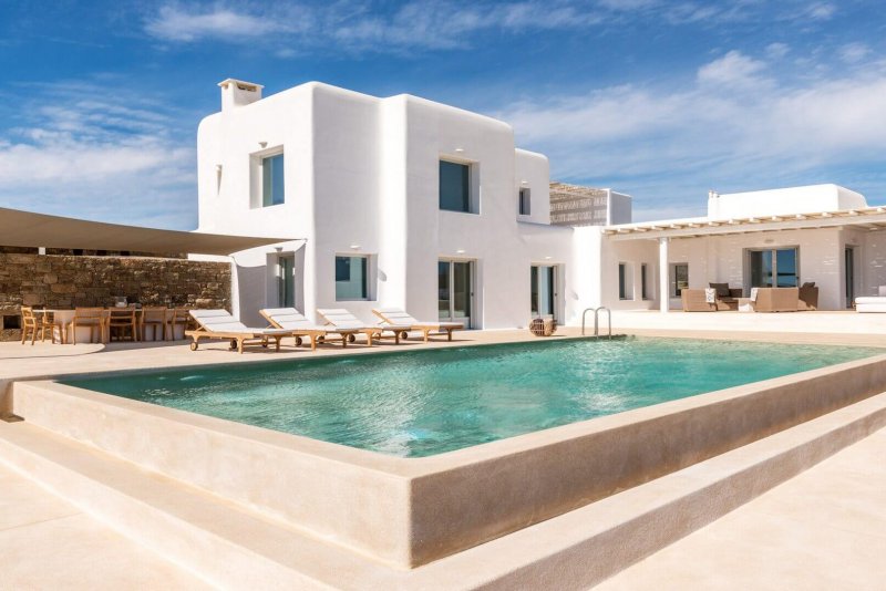 Top Luxury Villas in Mykonos