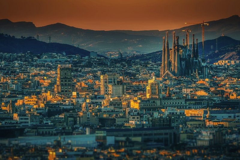 Barcelona - The Ultimate Combination of City and Beach Resort