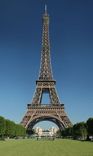 Holiday Apartments or Hotels? What Should You Choose When Planning Your Vacation in Paris?