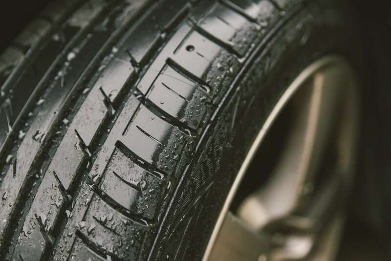 Top All-Season Tires for Wet and Dry Conditions