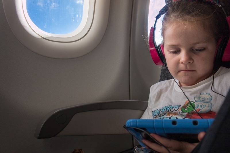 10 Tips For The Perfect Flight With Kids
