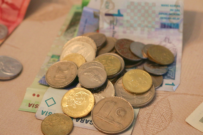 The Bank of Bender: 5 Top Tips on Money Exchange