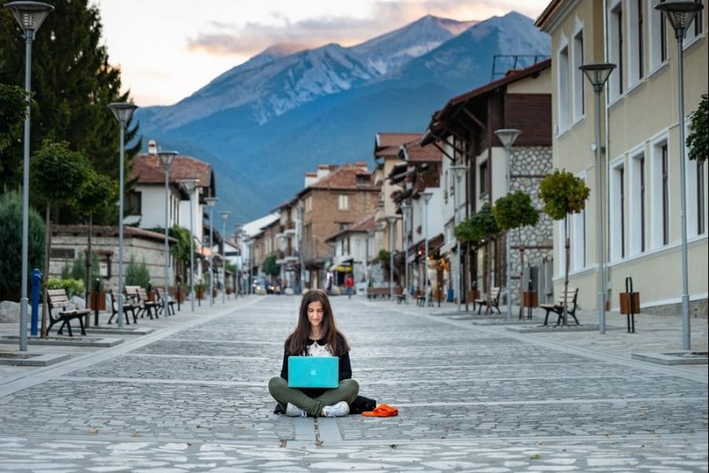 How is VPN a Necessity for Digital Nomads and Travellers?