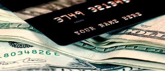 Prepping Your Pennies: How to Manage Cash & Cards While On Holiday