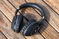 Sennheiser PXC 550 Review: The Best Wireless Noise Cancelling Headphones For Travel